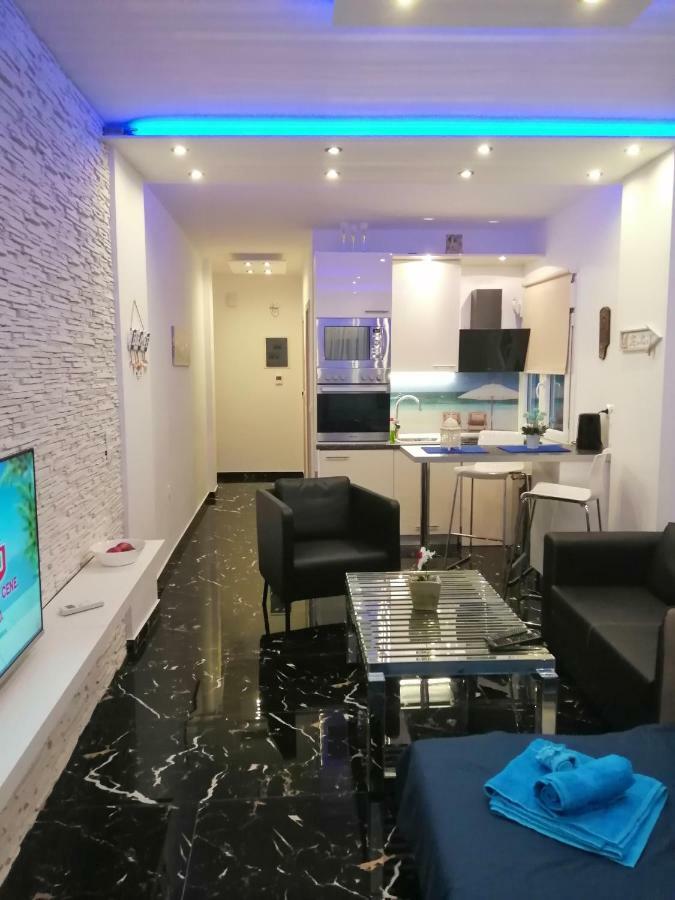 Totani Lux Appartement Peraía Buitenkant foto