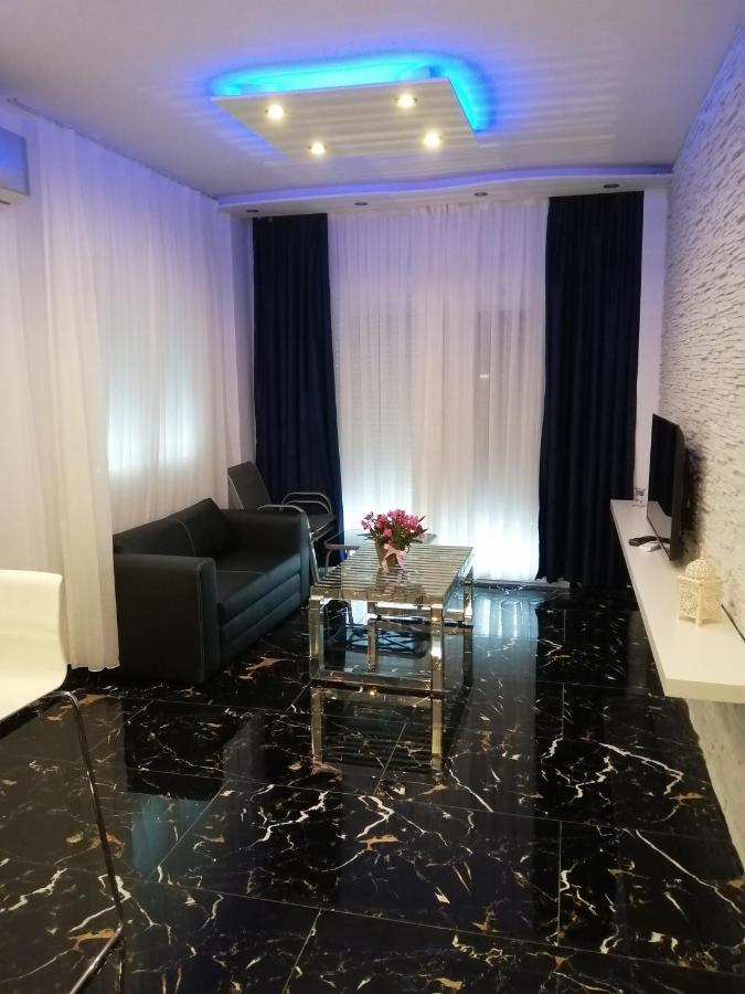 Totani Lux Appartement Peraía Buitenkant foto