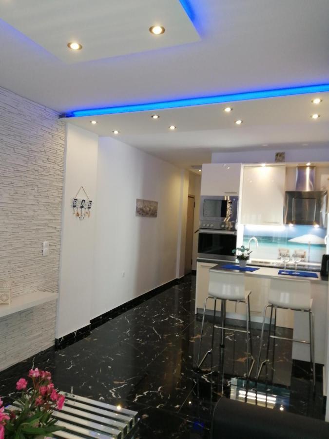 Totani Lux Appartement Peraía Buitenkant foto