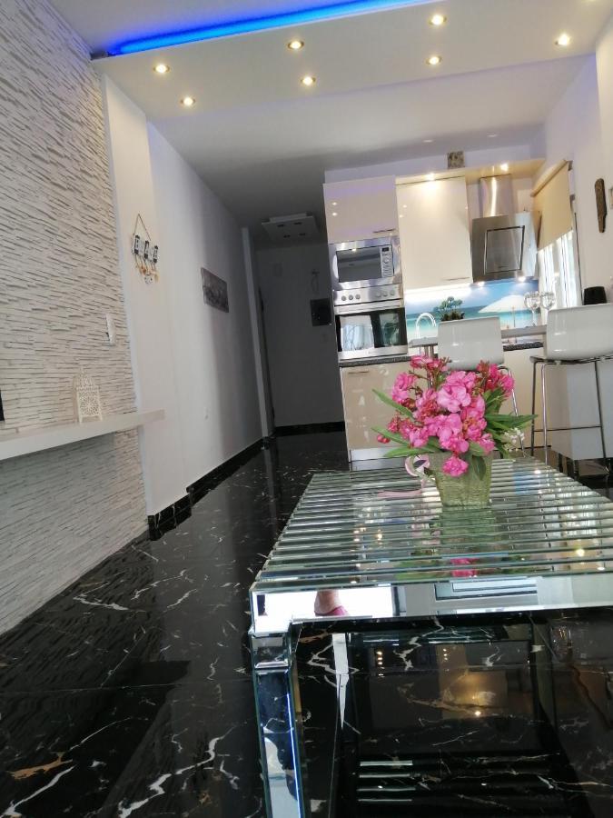 Totani Lux Appartement Peraía Buitenkant foto