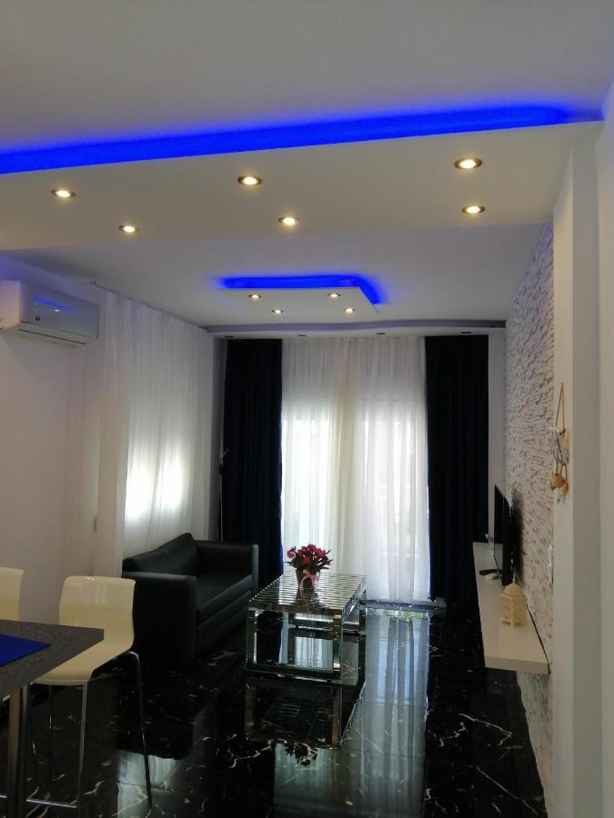 Totani Lux Appartement Peraía Buitenkant foto